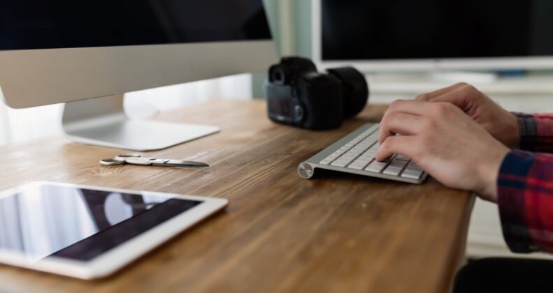 Care este diferența între munca la domiciliu si telemuncă – comparații si definiții