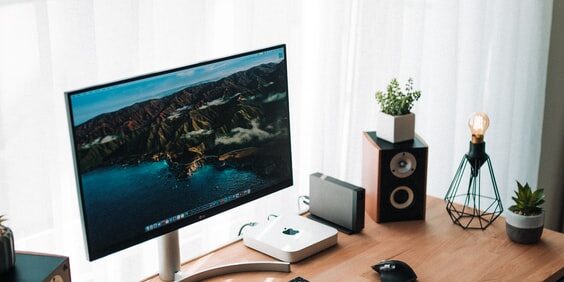 diurna NEIMPOZABILA diurna NEIMPOZABILA