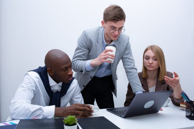 avocat Timisoara comerical creditare societate avocat bun Timisoara cosnultanta juridica avocat Timisoara comerical creditare societate avocat bun Timisoara cosnultanta juridica